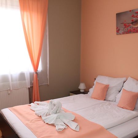 Sun Apartments スボティツァ エクステリア 写真