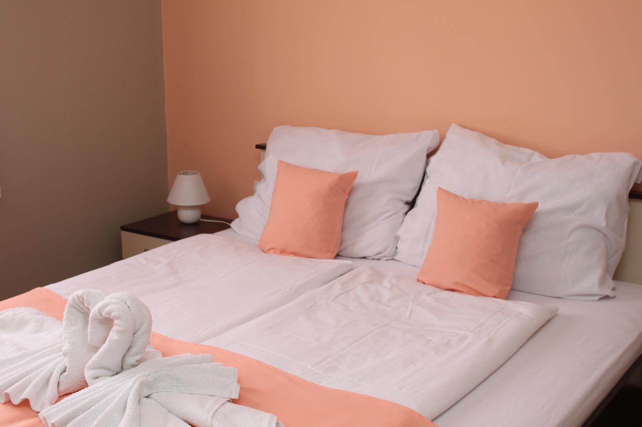 Sun Apartments スボティツァ エクステリア 写真